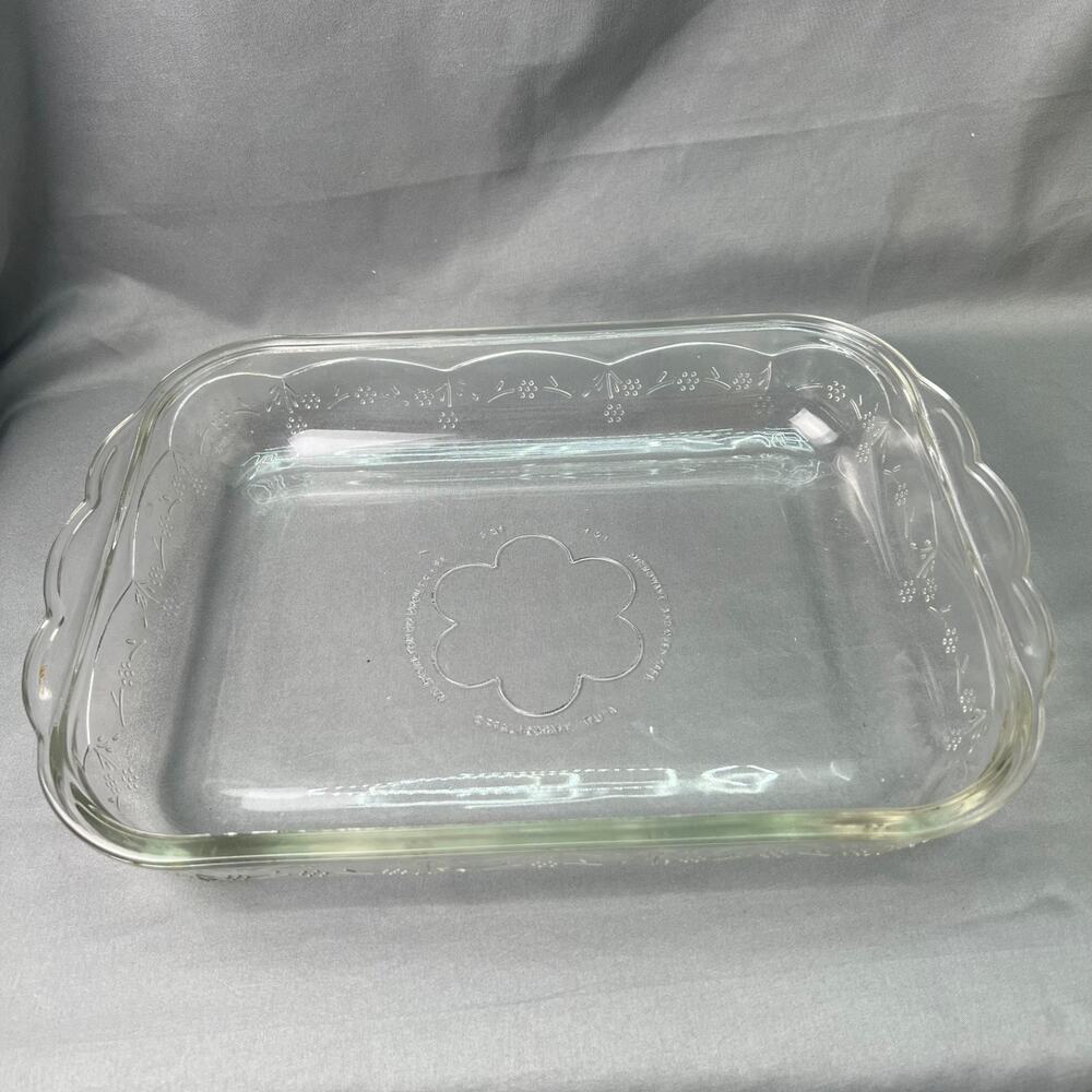 Vintage Anchor Hocking 9" x 13" Clear Glass Casserole Baking Dish 3 qt / 3 Liter